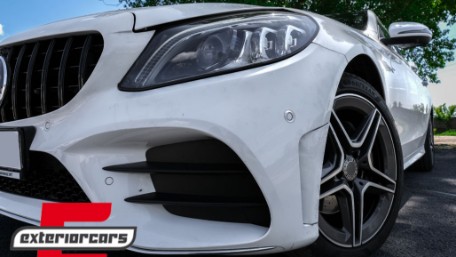 Prednja maska GT-R Panamericana dizajn 360° (piano crna) / Mercedes C-klasa W205 S205 A205 C205 (2014-2018), GCP-205030