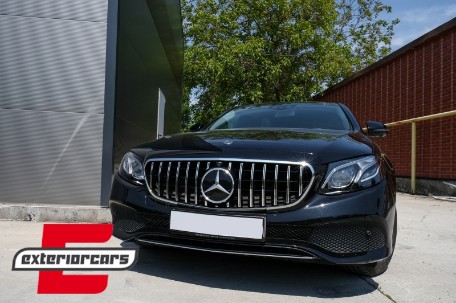 Prednja maska GT-R Panamericana dizajn (chrome) / Mercedes E-klasa W213 S213 C238 A238 (2016-2019), 37934