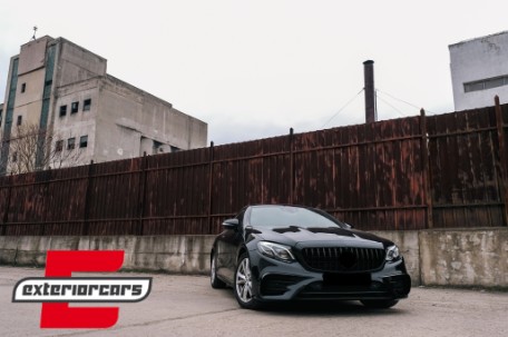 Prednja maska GT-R Panamericana dizajn (piano crna) / Mercedes E-klasa W213 S213 C238 A238 (2016-2019), 37351