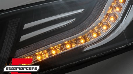 Prednja maska & LED prednji farovi Dinamički žmigavci Bi-Xenon look / Toyota FJ Cruiser XJ10 (2007-2015), HLTOFJLCXJ10