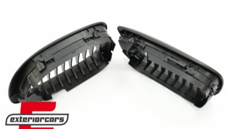 Prednja maska M-Performance dizajn (mat crna) / BMW serije 3 E46 Facelift Coupe Cabrio (03.2003-2006), GRBM03