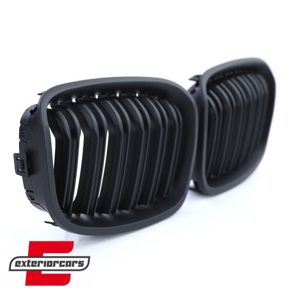 Prednja maska M1 look (mat crna) / BMW serije 1 F20 F21 (2011-2014), GCP-012012