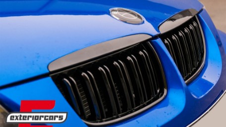 Prednja maska M3 look (piano crna) / BMW serije 3 E90 E91 (2005-2008), 40393