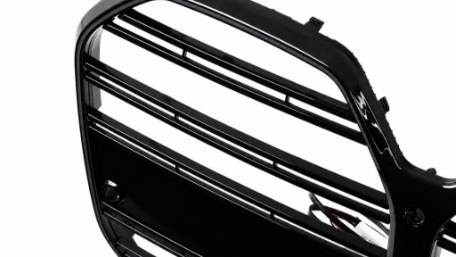 Prednja maska M4 dizajn + LED (piano crna) / BMW serije 4 G26 Gran Coupe (2021-2026), FGBMG26LD