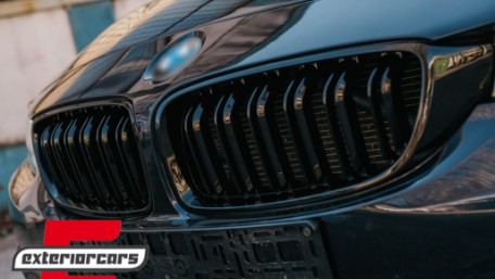 Prednja maska M4 look (piano crna) / BMW serije 4 F32 F33 F36 F82 M4 F80 M3 (2013-03.2019), 5211054JOE