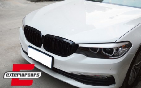 Prednja maska M5 look (piano crna) / BMW serije 5 G30 limuzina G31 karavan (2017-06.2020), 5211106JOE