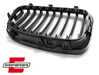 Prednja maska Performance dizajn (piano crna) / BMW X1 E84 (2009-2014), GRBM61
