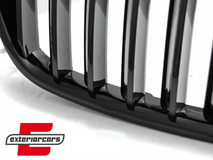 Prednja maska Performance dizajn (piano crna) / BMW X3 E83 LCI (2007-2010), GRBMB4