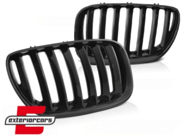 Prednja maska Performance dizajn (piano crna) / BMW X5 E53 LCI (2004-2006), GRBMB8