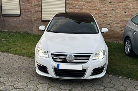 Prednja maska R36 dizajn (srebrni aluminij) / VW Passat 3C (2007-2010), FGVWP3CR36S