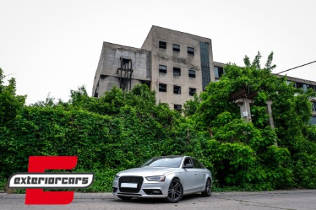Prednja maska RS4 dizajn (piano crna) / Audi A4 S4 B8 Facelift (2012-2015), GRAU42