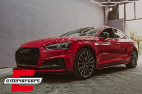 Prednja maska RS5 dizajn (piano crna) / Audi A5 F5 (2017-2019), 39553