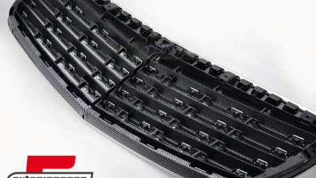 Prednja maska S63 AMG dizajn (carbon look) / Mercedes S-klasa W221 (2005-2009), GRME62