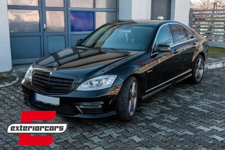 Prednja maska S63 S65 AMG dizajn (piano crna) / Mercedes S-klasa W221 Facelift (2010-2013), FGMBW221PBAMGDDS