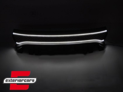 Prednja maska sa LED (mat crna) / Dodge Charger (2014-2023), GRDO01