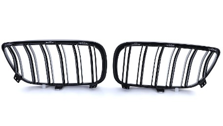 Prednja maska X3M dizajn (piano crna) / BMW X3 E83 LCI (2007-2010), 40411