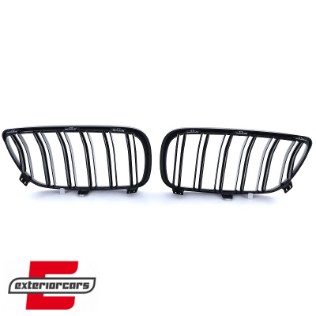 Prednja maska X3M dizajn (piano crna) / BMW X3 E83 LCI (2007-2010), 40411