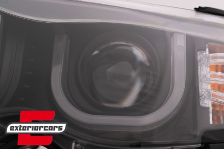 Prednja svjetla 3D Angel Eyes (crna) / BMW serije 3 E46 Facelift limuzina karavan (2001-2005), LPBM96