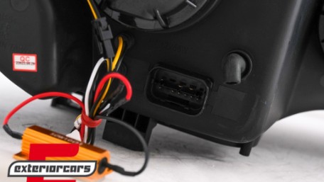 Prednja svjetla 3D Angel Eyes TubeLight DRL (crna) / BMW X5 E70 (2007-2013), LPBMG9