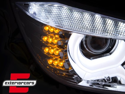 Prednja svjetla 3D LED Angel Eyes U-dizajn (chrome) / BMW serije 3 F30 F31 limuzina karavan (10.2011-05.2015), LPBMI9