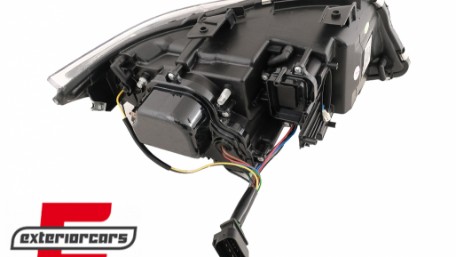 Prednja svjetla 3D LED Angel Eyes U-dizajn (crna) / BMW serije 3 E90 limuzina E91 karavan (03.2005-08.2008), LPBMI4