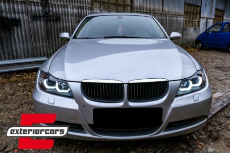 Prednja svjetla 3D LED Angel Eyes U-dizajn (crna) / BMW serije 3 E90 limuzina E91 karavan (03.2005-08.2008), LPBMI4