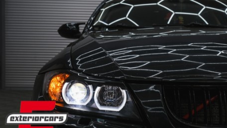 Prednja svjetla 3D LED Angel Eyes U-dizajn Xenon (crna) / BMW serije 3 E90 limuzina E91 karavan (03.2005-08.2008), LPBMI6