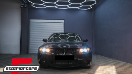 Prednja svjetla 3D LED Angel Eyes U-dizajn Xenon (crna) / BMW serije 3 E90 limuzina E91 karavan (03.2005-08.2008), LPBMI6