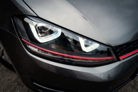 Prednja svjetla 3D LED DRL SEQ žmigavci GTI dizajn / VW Golf 7 VII (2012-2017), LPVX04