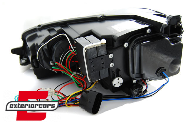 Prednja svjetla 3D LED U-dizajn (crna&chrome lajsna) / Volkswagen Golf VII (2012-2017), LPVWM1