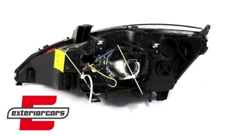 Prednja svjetla Angel Eyes (crna) / Ford Focus Facelift (11.2001-2004), LPFO46