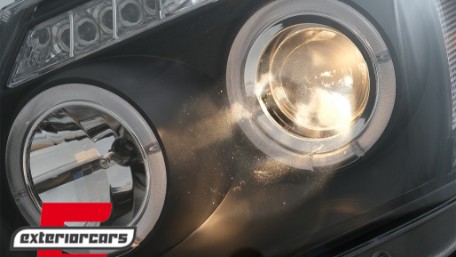 Prednja svjetla Angel Eyes (crna) / Toyota Hilux (2005-2011), LPTO08