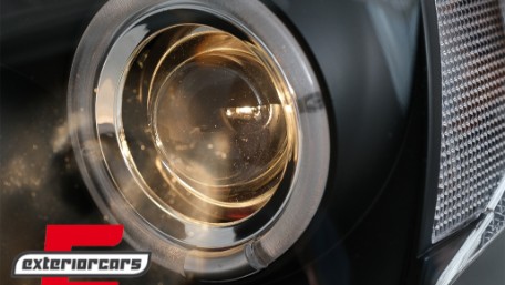 Prednja svjetla Angel Eyes (crna) / Toyota Hilux (2005-2011), LPTO08