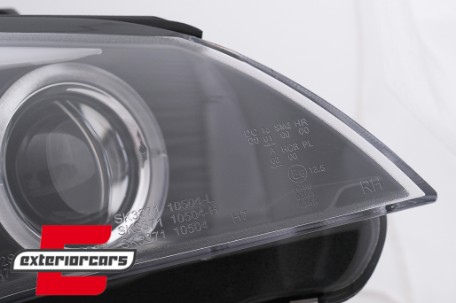 Prednja svjetla Angel Eyes LED žmigavci (crna) / BMW serije 5 E60 E61 (2003-2007), LPBMC1