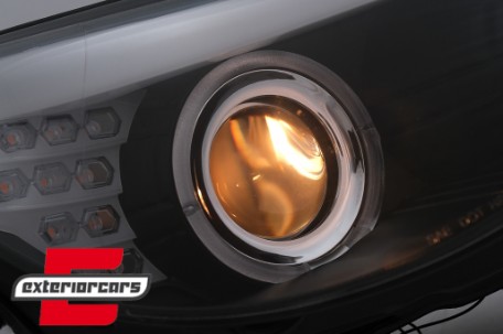 Prednja svjetla Angel Eyes LED žmigavci (crna) / BMW serije 5 E60 E61 (2003-2007), LPBMC1