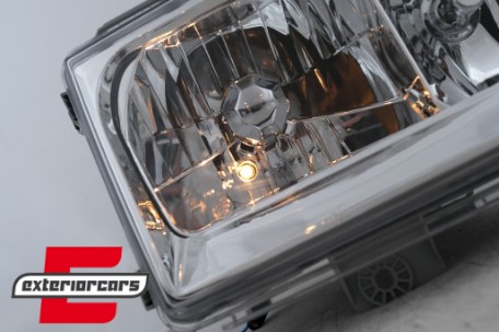 Prednja svjetla (chrome) / Mercedes E klasa W124 S124 C124 A124 (1985-04.1993), LPME25