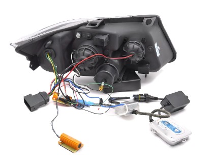 Prednja svjetla G20 LCI look Xenon (crna) / BMW serije 3 E90 E91 LCI (2008-2011), LPBMP8