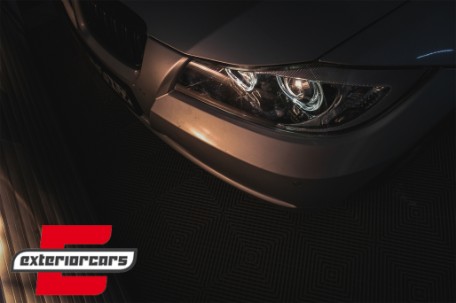 Prednja svjetla LED Angel Eyes (crna) / BMW serije 3 E90 limuzina E91 karavan (03.2005-2011), LPBME4