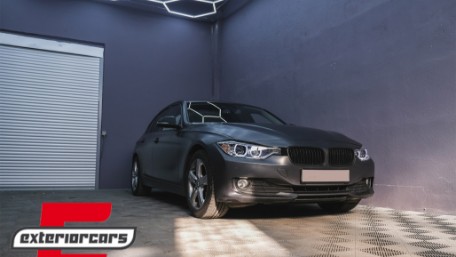 Prednja svjetla LED Angel Eyes Xenon look (crna) / BMW serije 3 F30 F31 limuzina karavan (10.2011-05.2015), LPBMH1