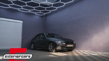 Prednja svjetla LED Angel Eyes Xenon look (crna) / BMW serije 3 F30 F31 limuzina karavan (10.2011-05.2015), LPBMH1