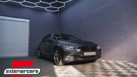 Prednja svjetla LED Angel Eyes Xenon look (crna) / BMW serije 3 F30 F31 limuzina karavan (10.2011-05.2015), LPBMH1