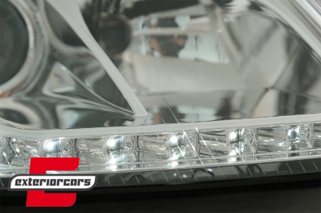 Prednja svjetla LED DayLight (chrome) / Volkswagen Passat B5 3BG (09.2000-03.2005), LPVW55