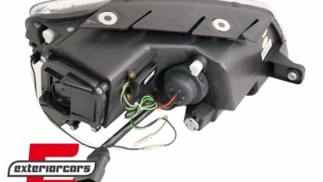 Prednja svjetla LED DayLight (chrome) / Volkswagen Passat B6 3C (03.2005-2010), LPVWC1