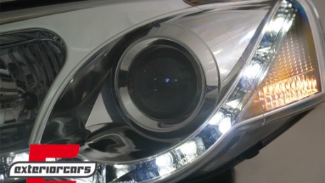 Prednja svjetla LED DayLight (chrome) / Volkswagen Passat B6 3C (03.2005-2010), LPVWC1
