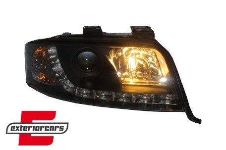 Prednja svjetla LED DayLight (crna) / Audi A6 4B C5 (06.2001-05.2004), LPAU46