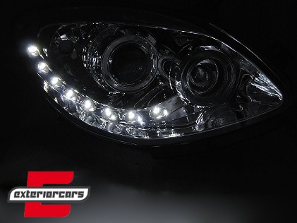Prednja svjetla LED DayLight (crna) / Renault Twingo (2007-2011), LPRE36