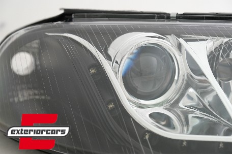 Prednja svjetla LED DayLight (crna) / Volkswagen Passat B5 3BG (09.2000-03.2005), LPVW56