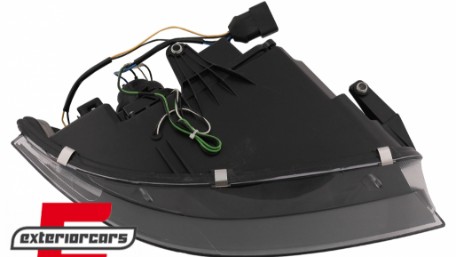 Prednja svjetla LED DayLight (crna) / Volkswagen Passat B5 3BG (09.2000-03.2005), LPVW82