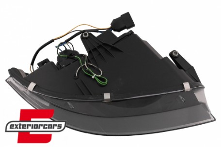 Prednja svjetla LED DayLight (crna) / Volkswagen Passat B5 3BG (09.2000-03.2005), LPVW82
