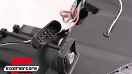 Prednja svjetla LED DayLight (crna) / Volkswagen Passat B6 3C (03.2005-2010), LPVWC2